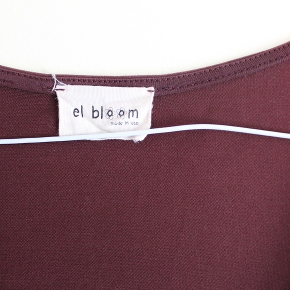 Maroon Wrap Top w/ Shoulder Cut-Outs - Picture 3 of 4